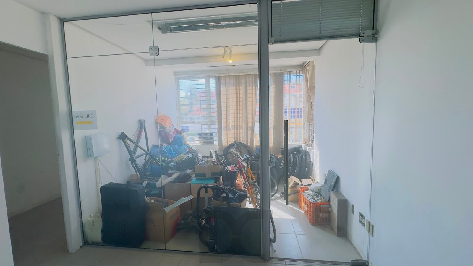 Excelente loja comercial na avenida Teresópolis, com sobreloja, 2 banheiros — foto 15