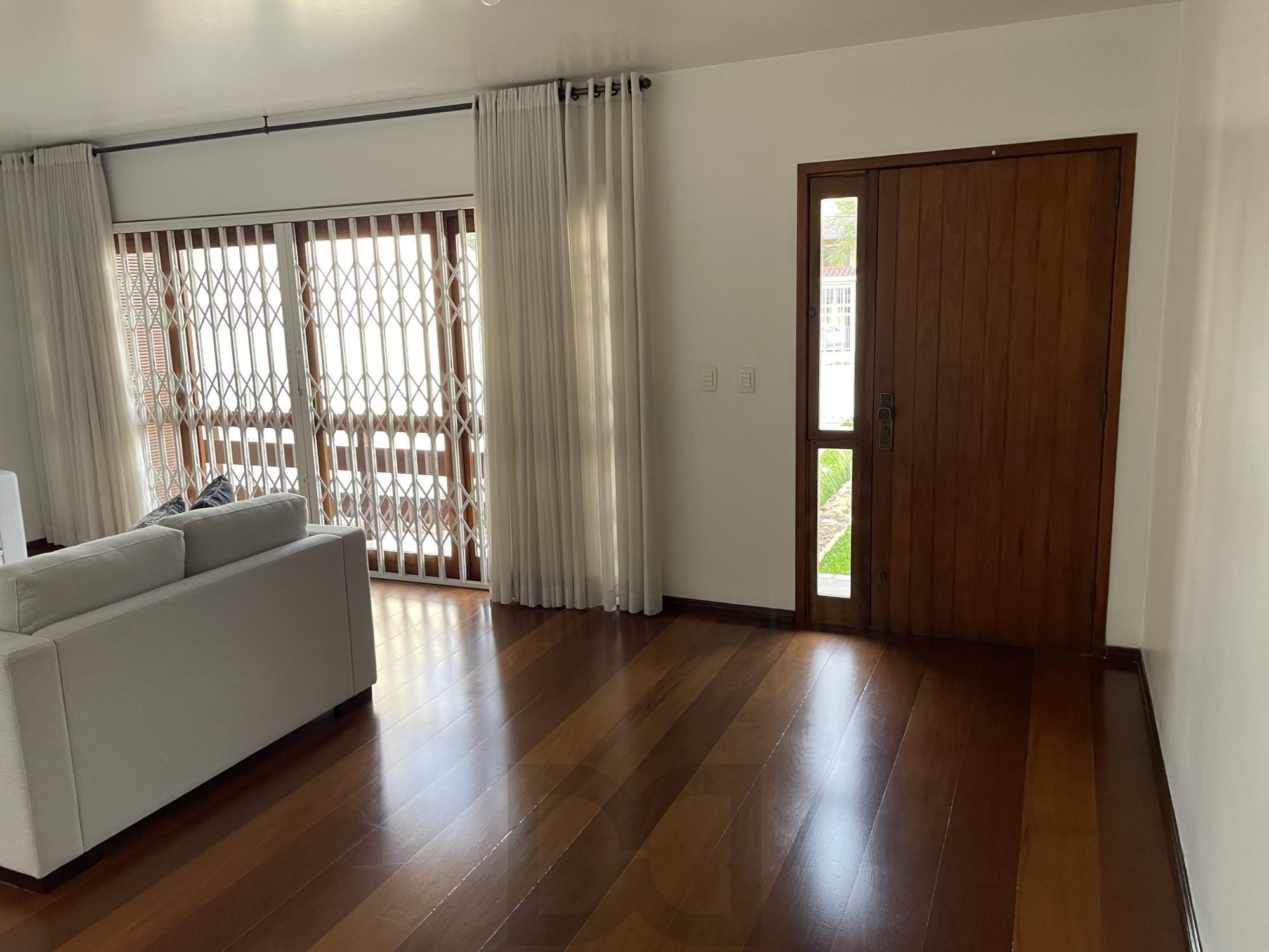CASA COM 3 DORMITORIOS COM 1 SUITE - BAIRRO VILA NOVA — foto 14