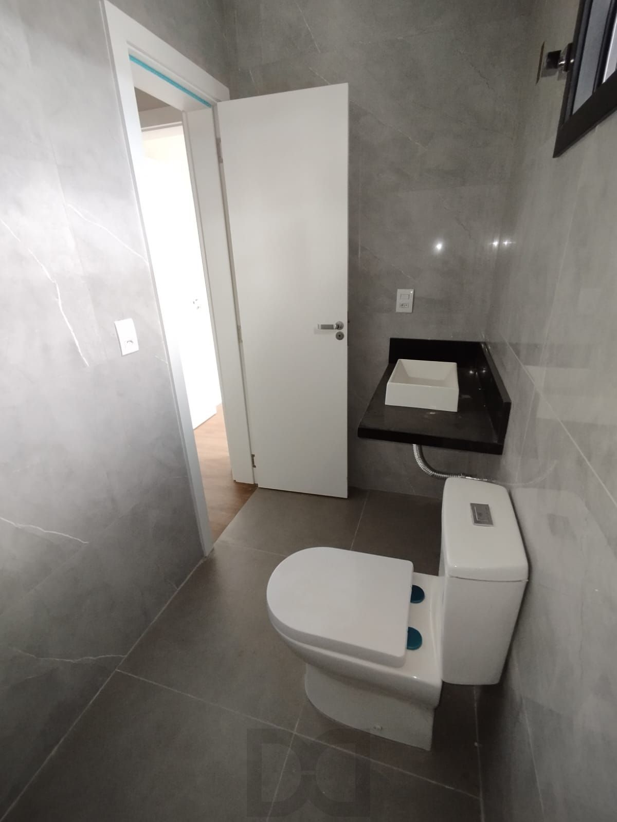 Sobrado 3 quartos, sendo 1 suíte, 2 vagas, churrasqueira, zona sul-POA — foto 33
