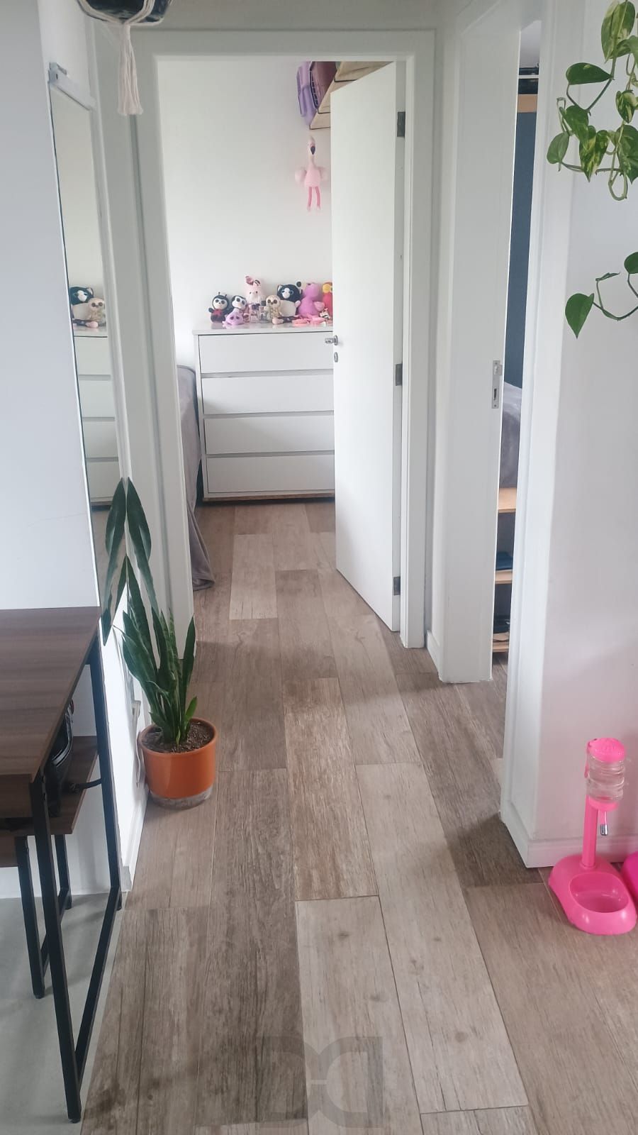 Excelente apartamento de 2 dormitórios no bairro Camaquã. — foto 6
