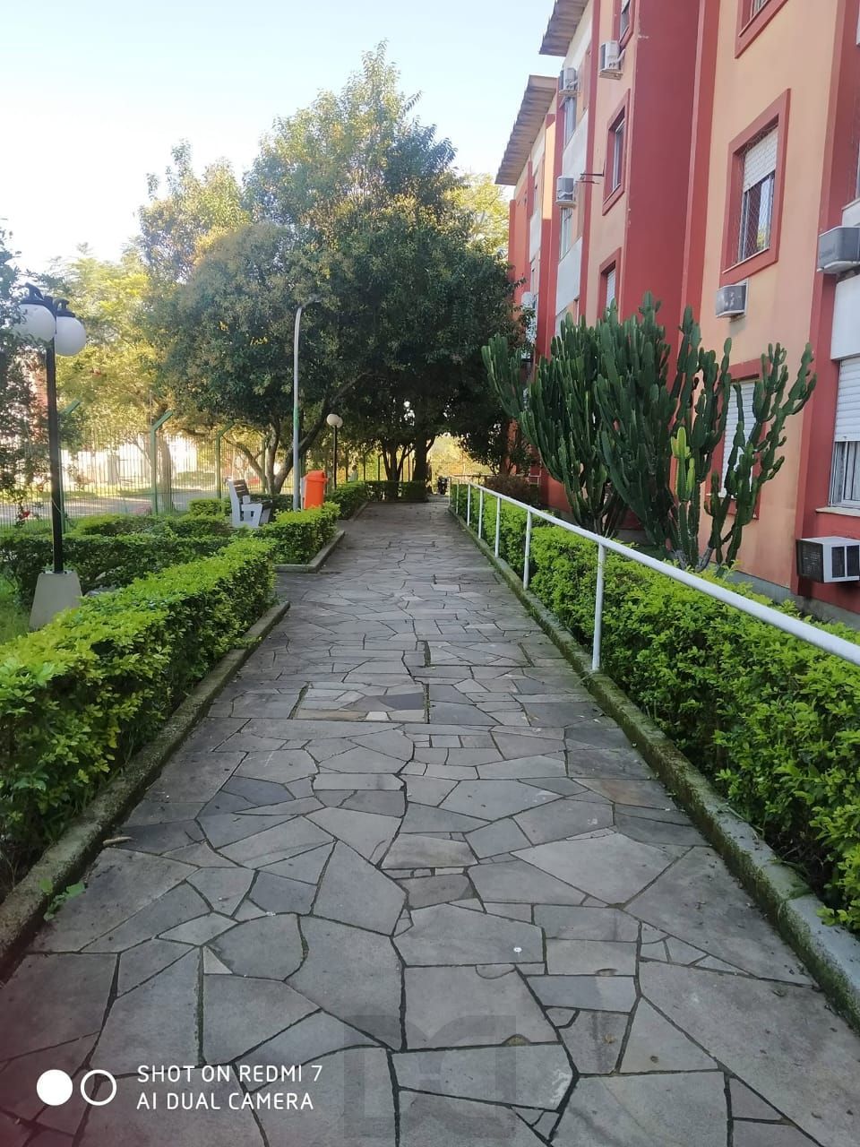 Oportunidade! Apartamento Térreo de 2 dormitórios Desocupado — foto 2