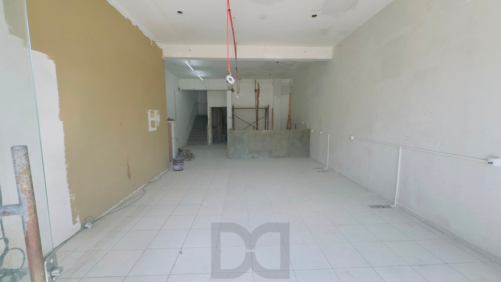 Excelente loja comercial na avenida Teresópolis, com sobreloja, 2 banheiros — foto 8