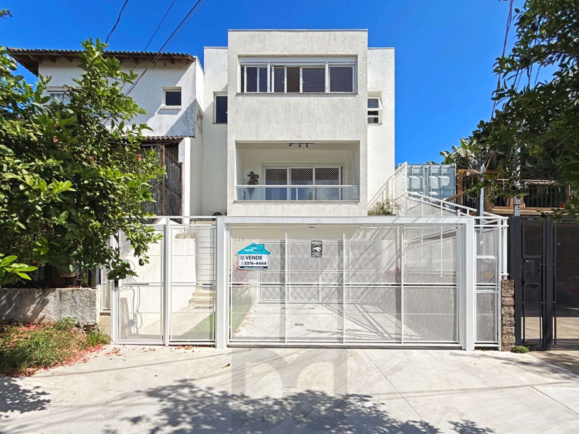 Linda residência com 3 dormitórios, sendo 1 suíte, com Linda Vista do Bairro. — foto 37