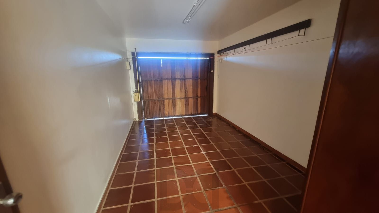 Ótima Residência com 5 dormitórios e 2 suítes. Bairro Santa Tereza. — foto 36
