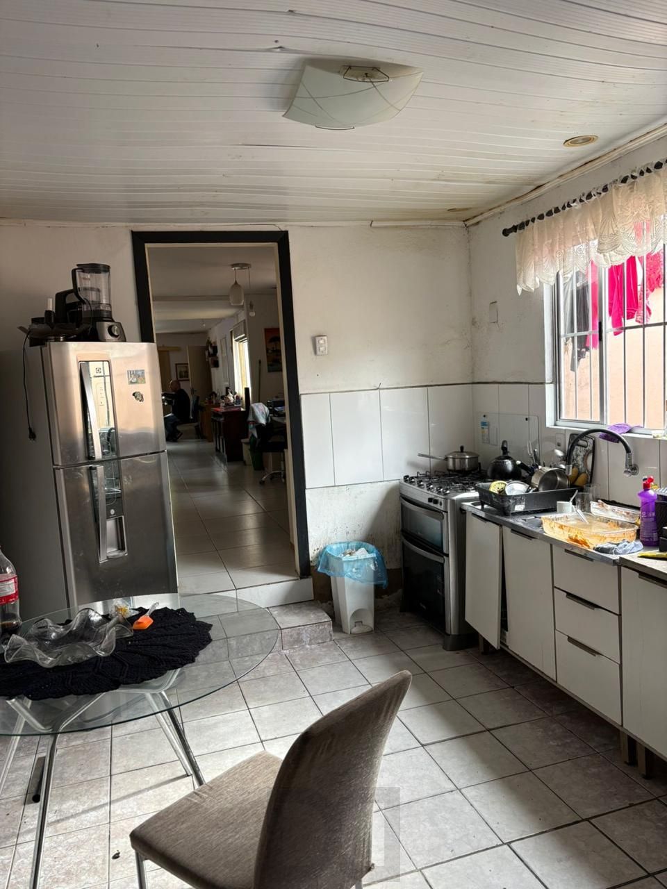 CASA COM 3 DORMITORIOS 3 BANHEIROS E 6 VAGAS DE GARAGEM, PATIO GRANDE — foto 2