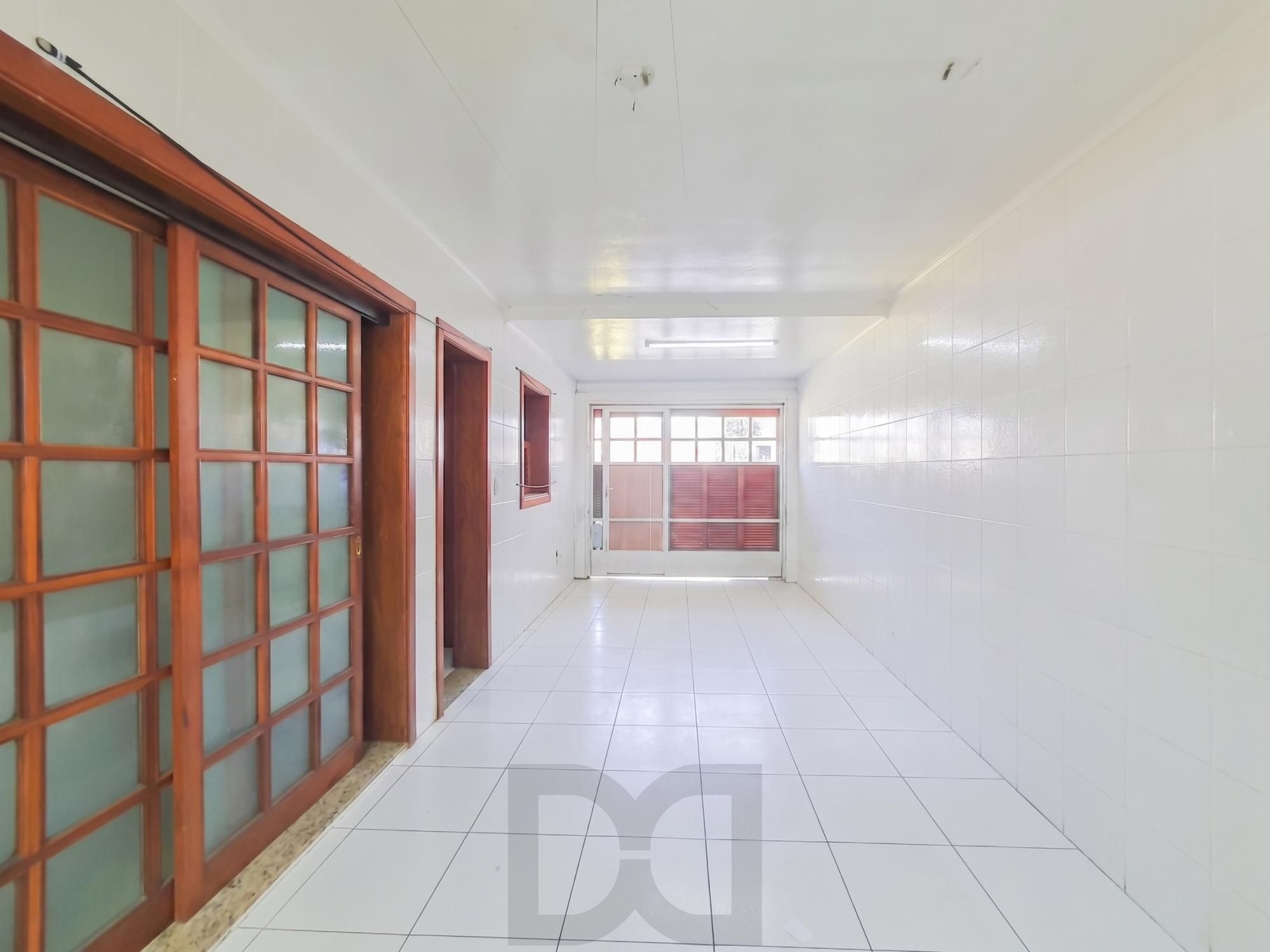 Linda e Ampla Casa com 4 dormitórios no Bairro Ipanema. — foto 16