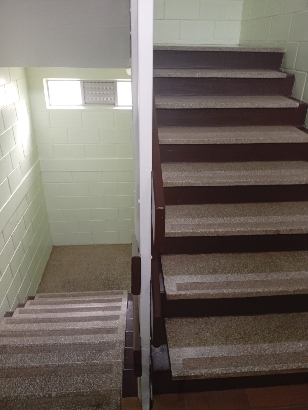 Amplo apartamento 02 dormitórios, no Bairro Vila Nova. — foto 19