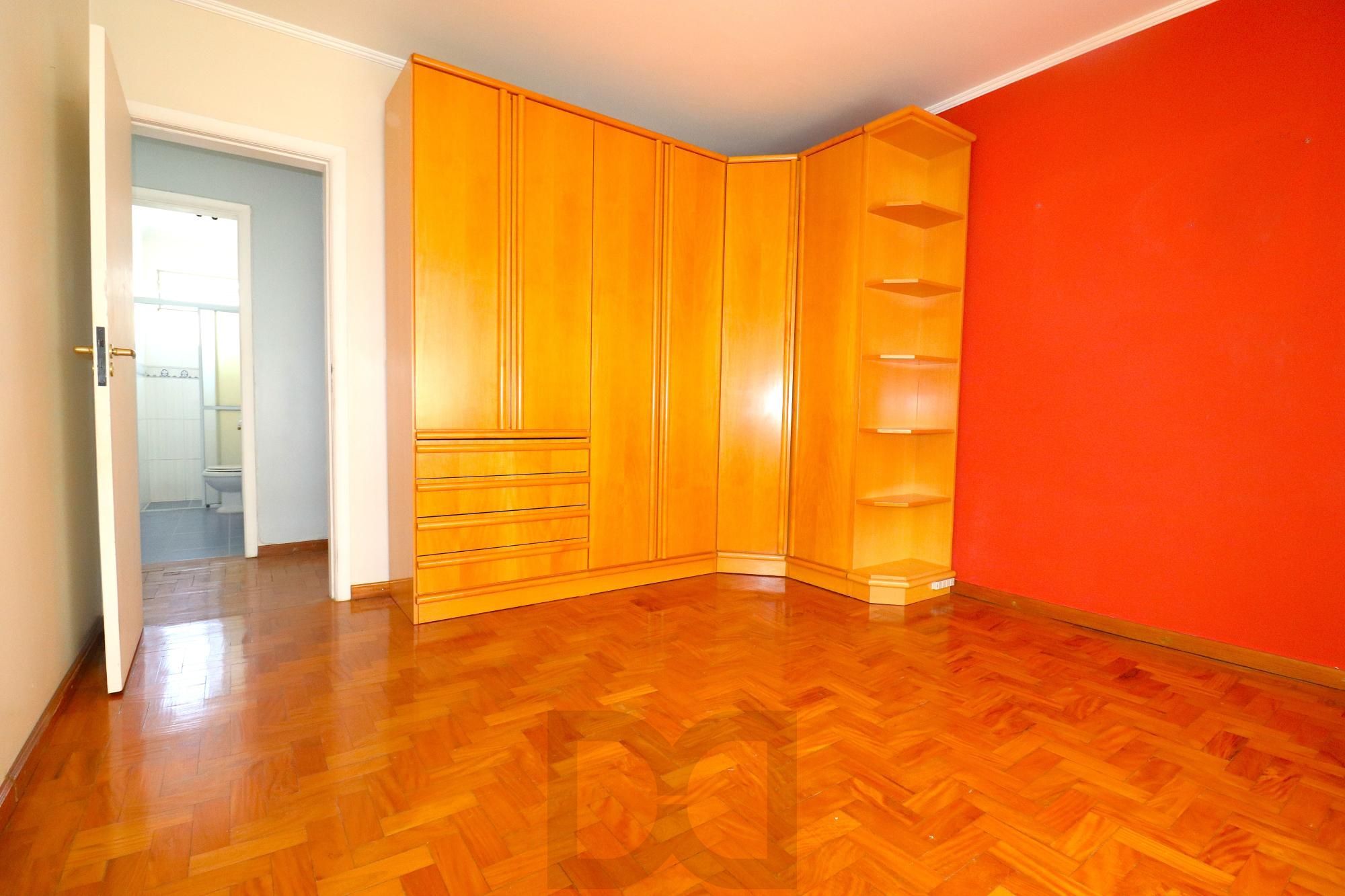 Ótimo apartamento com 79,4m2, 2 dormitórios, 1 vaga de garagem e dependencia completa. — foto 9