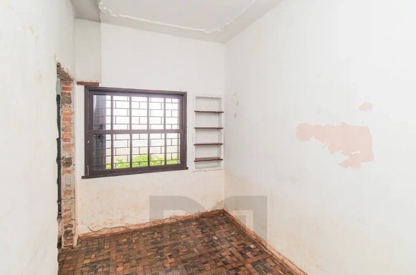 Terreno amplo com 420 m² (14x30), localizado em uma das regiões mais valorizadas do bairro Menino Deus. — foto 18