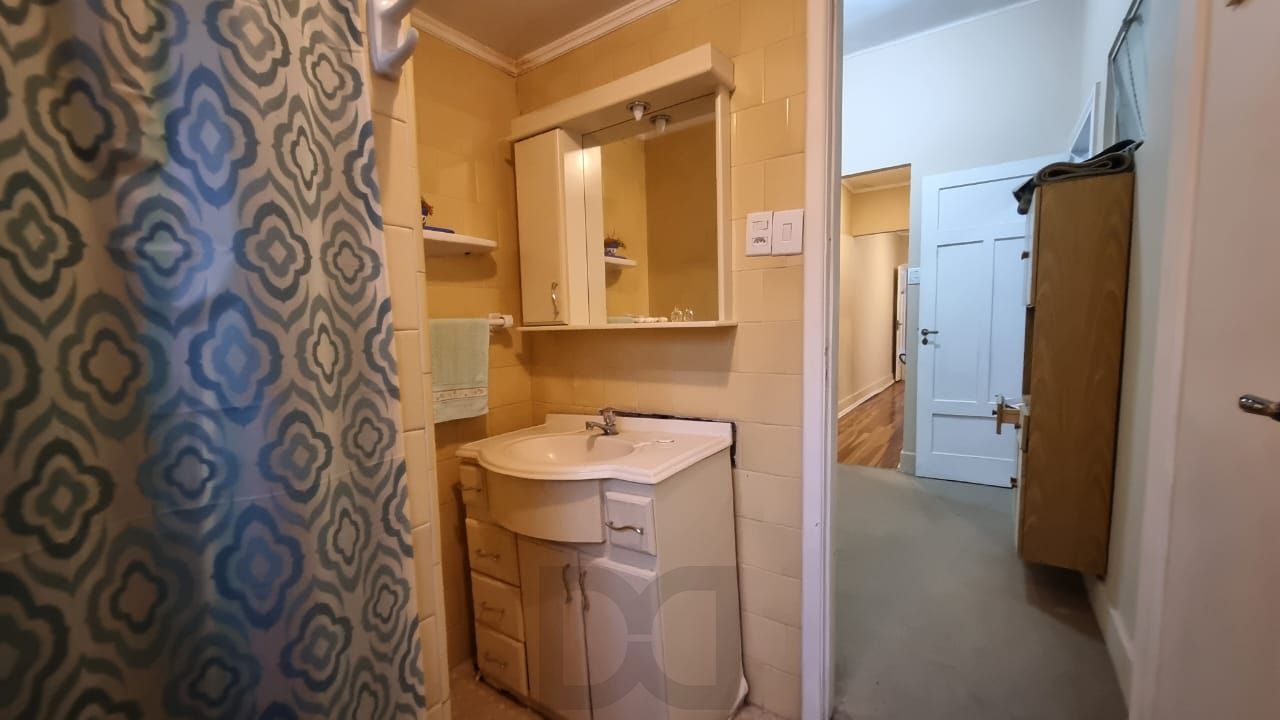 ótima casa transformada em comercial, com 3 salas, banho social, cozinha, pátio, em localização privilegiada no bairro. — foto 13