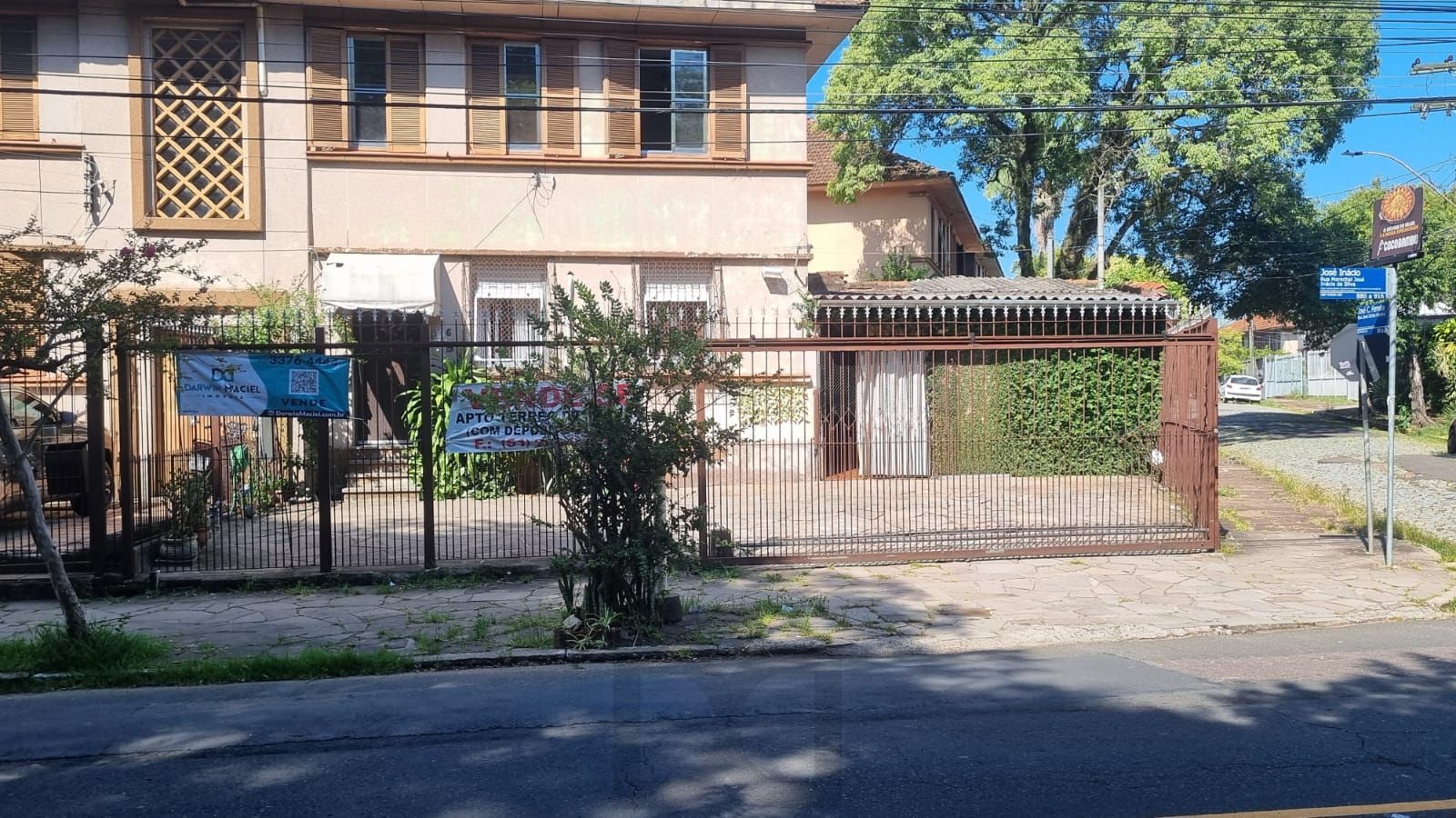 Apartamento c/ 4 dormitórios, 1 suíte, 3 banheiros, pavilhão com 100,00 m² — foto 1