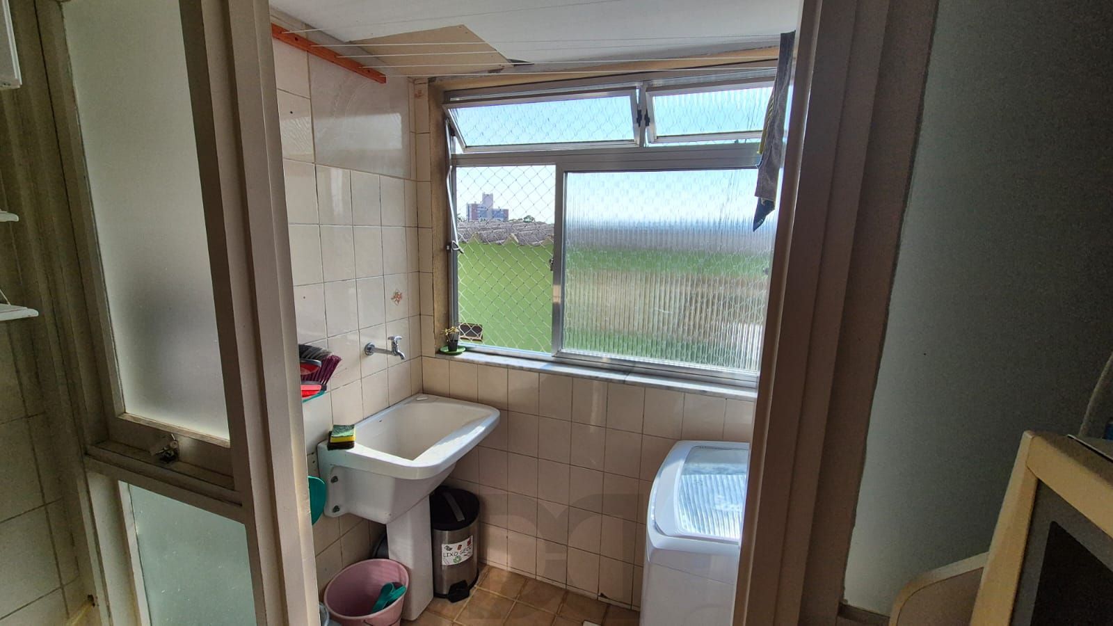 Apartamento de 2 dormitórios no Bairro Santo Antônio. — foto 12