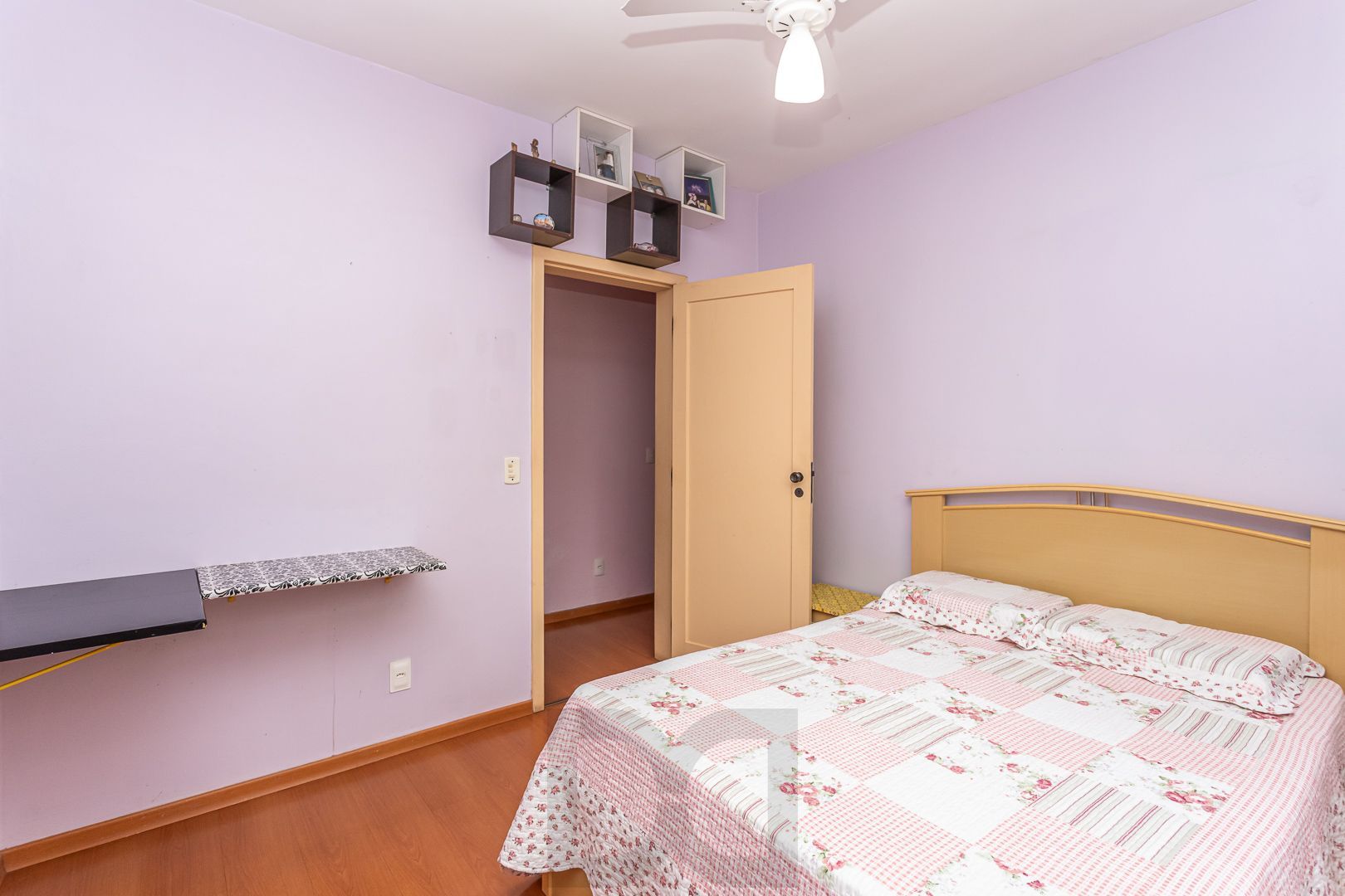 Excelente casa de dois pavimentos no bairro Ipanema, com 238m² de área privativa, 4 dormitórios, 1 suíte e 2 vagas de garagem. — foto 20