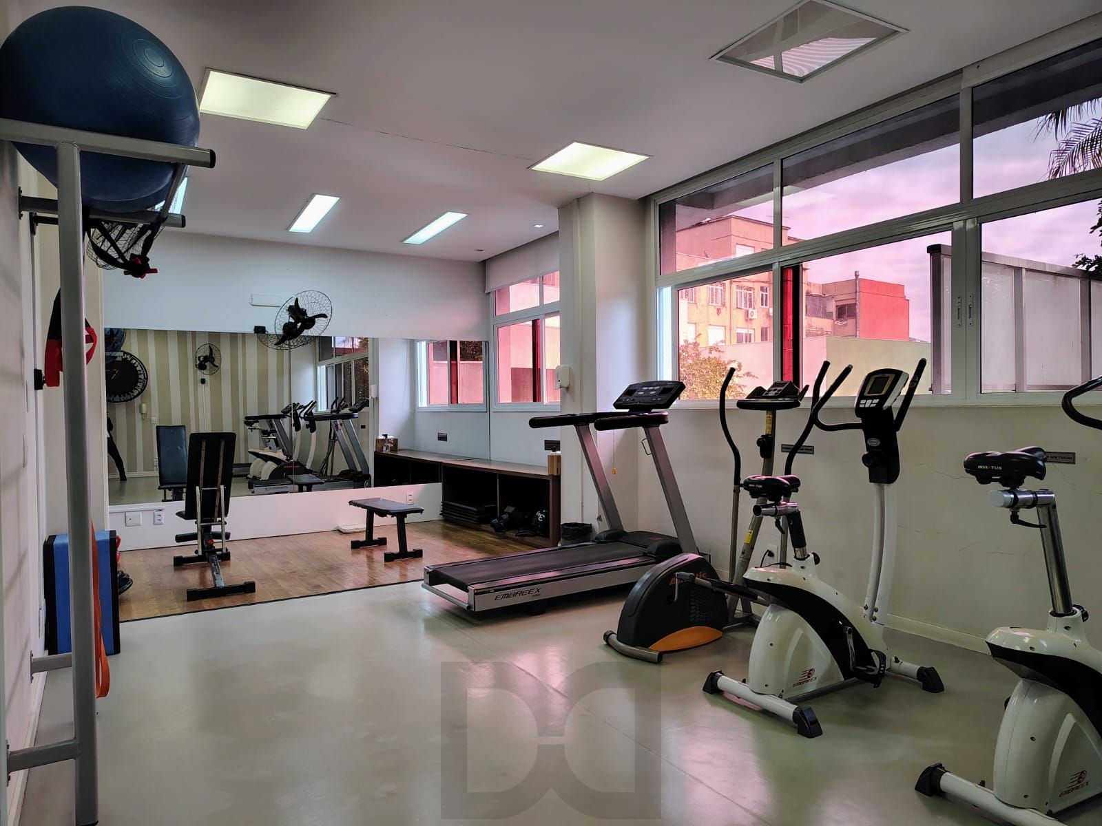 Apartamento para Venda - 50.74m², 2 dormitórios, 1 vaga - Azenha — foto 19