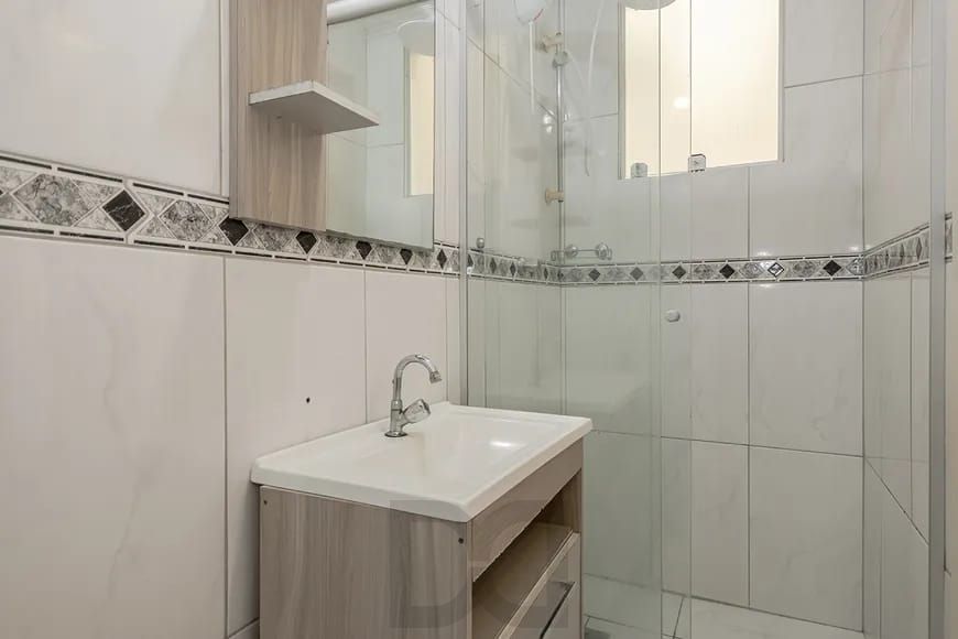 Apartamento de 2 quartos, no Bairro Tristeza, semi-mobiliado, com vaga escriturada. — foto 27