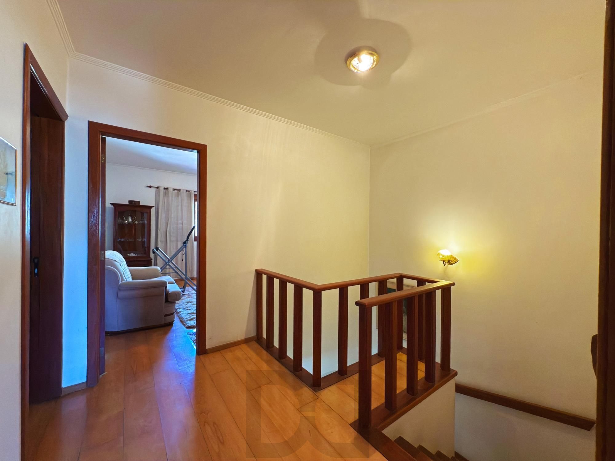 Casa para Venda - 190m², 3 dormitórios, sendo 1 suites, 3 vagas - Nonoai — foto 39