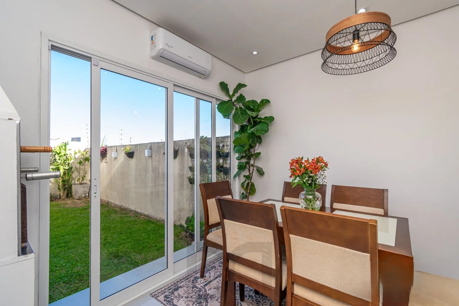 Excelente sobrado, semimobiliado, com 77m², 2 dormitórios e 1 vaga de garagem. À venda no Hípica Boulevard – Zona Sul. — foto 14