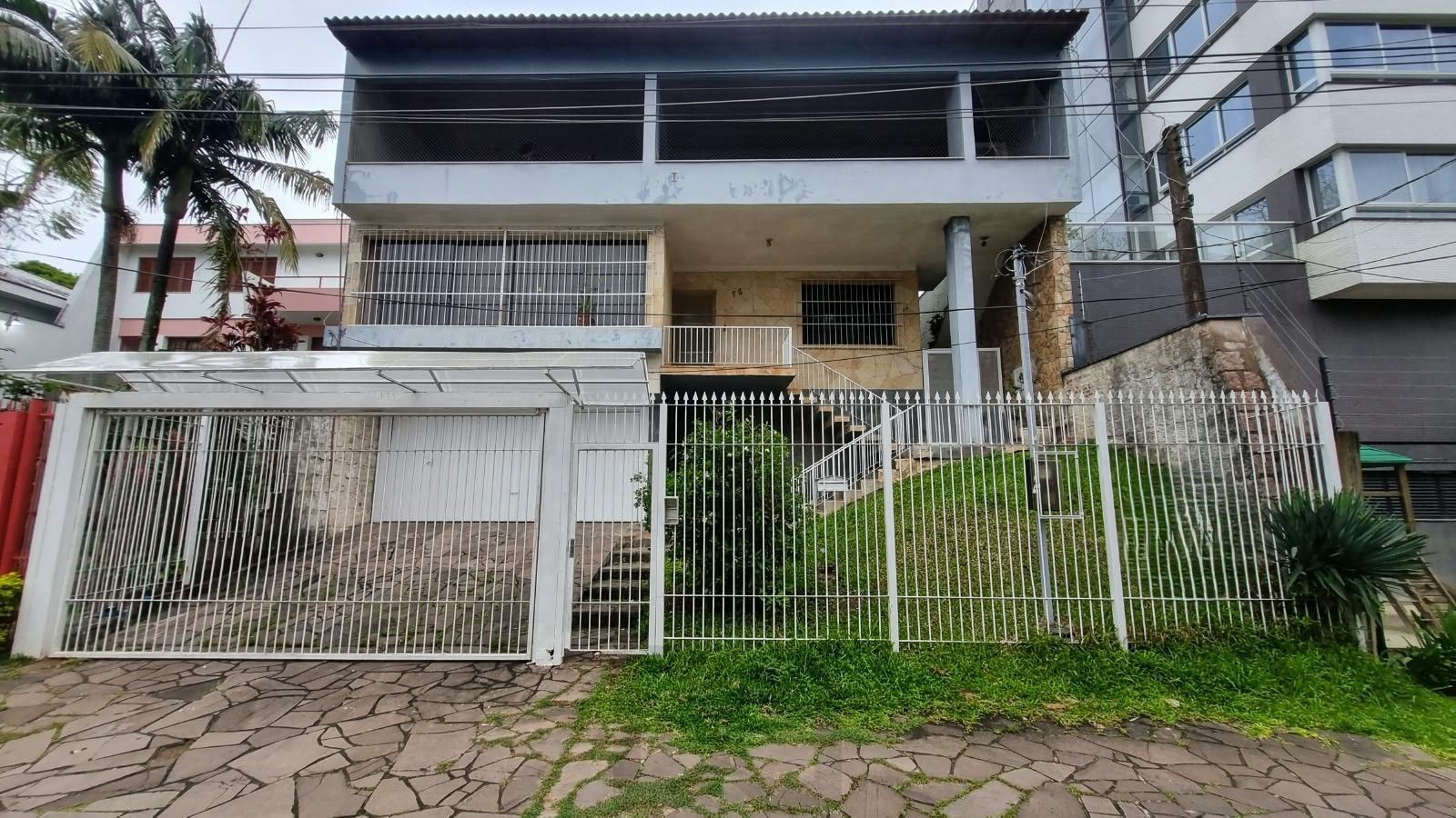 Espaçosa casa no bairro Santa Tereza. — foto 2