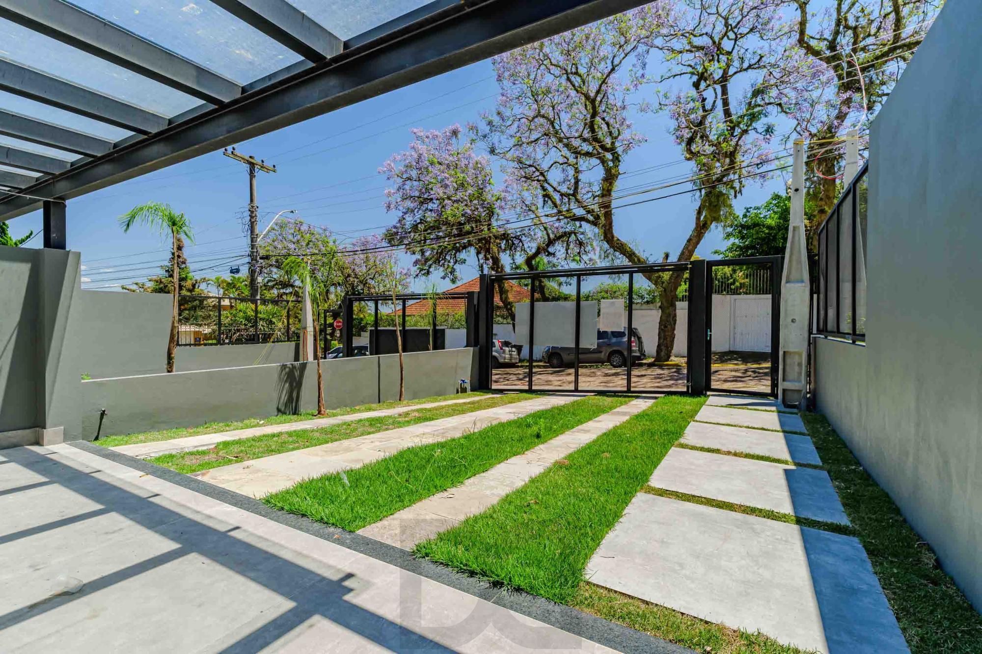 Casa contemporânea no bairro tristeza, 3 suítes, 4 vagas, amplo pátio — foto 32