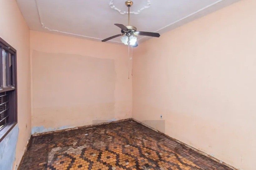 Terreno amplo com 420 m² (14x30), localizado em uma das regiões mais valorizadas do bairro Menino Deus. — foto 21