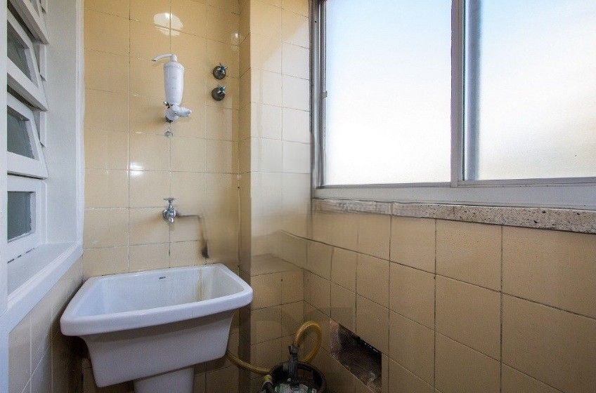 Excelente apartamento de 1 dormitório na Rua Garibaldi, com 45 m² de área privativa. — foto 10