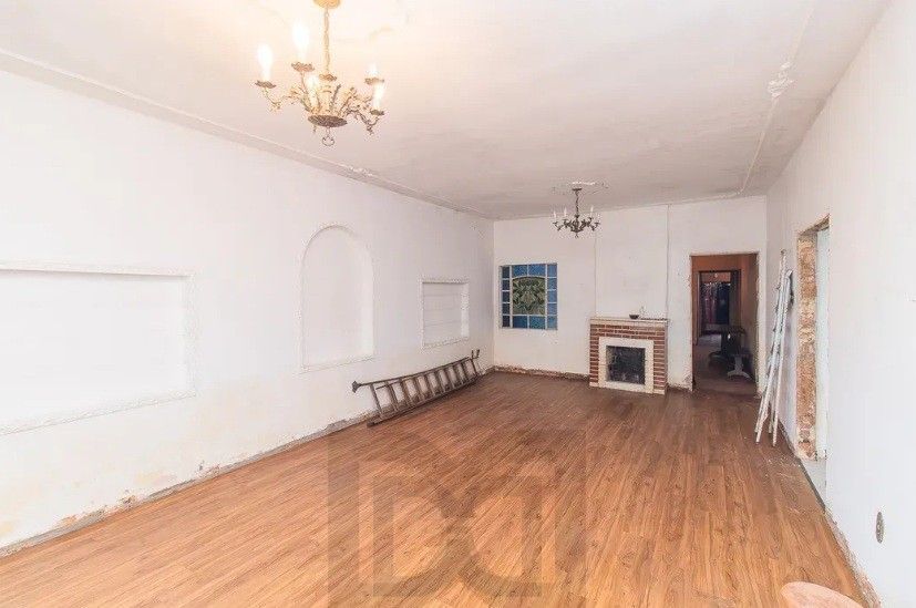 Terreno amplo com 420 m² (14x30), localizado em uma das regiões mais valorizadas do bairro Menino Deus. — foto 11