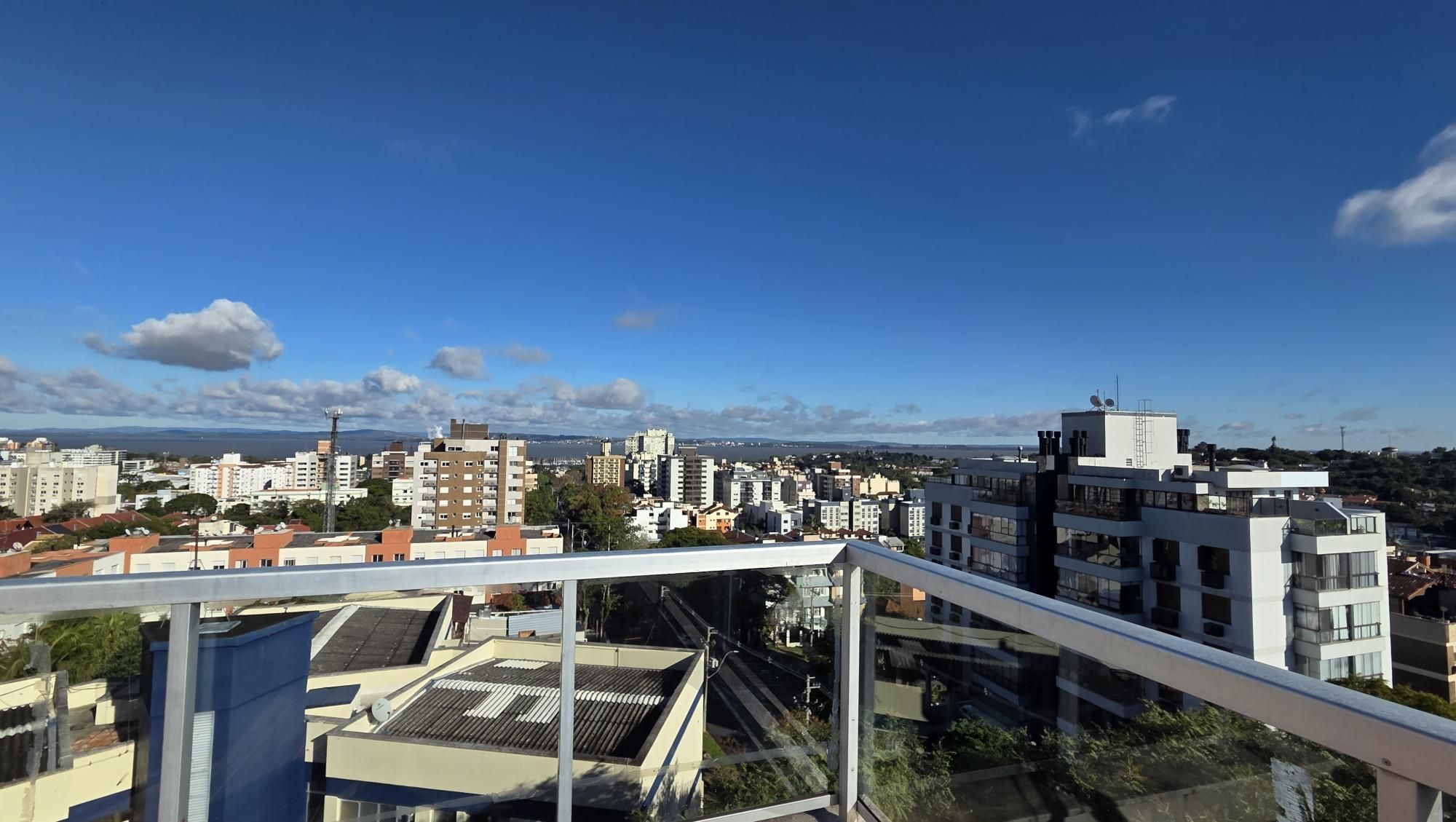 Belíssima cobertura com 153m2 de área privativa, com 3 dormitórios, um suíte e uma vaga de garagem. — foto 1