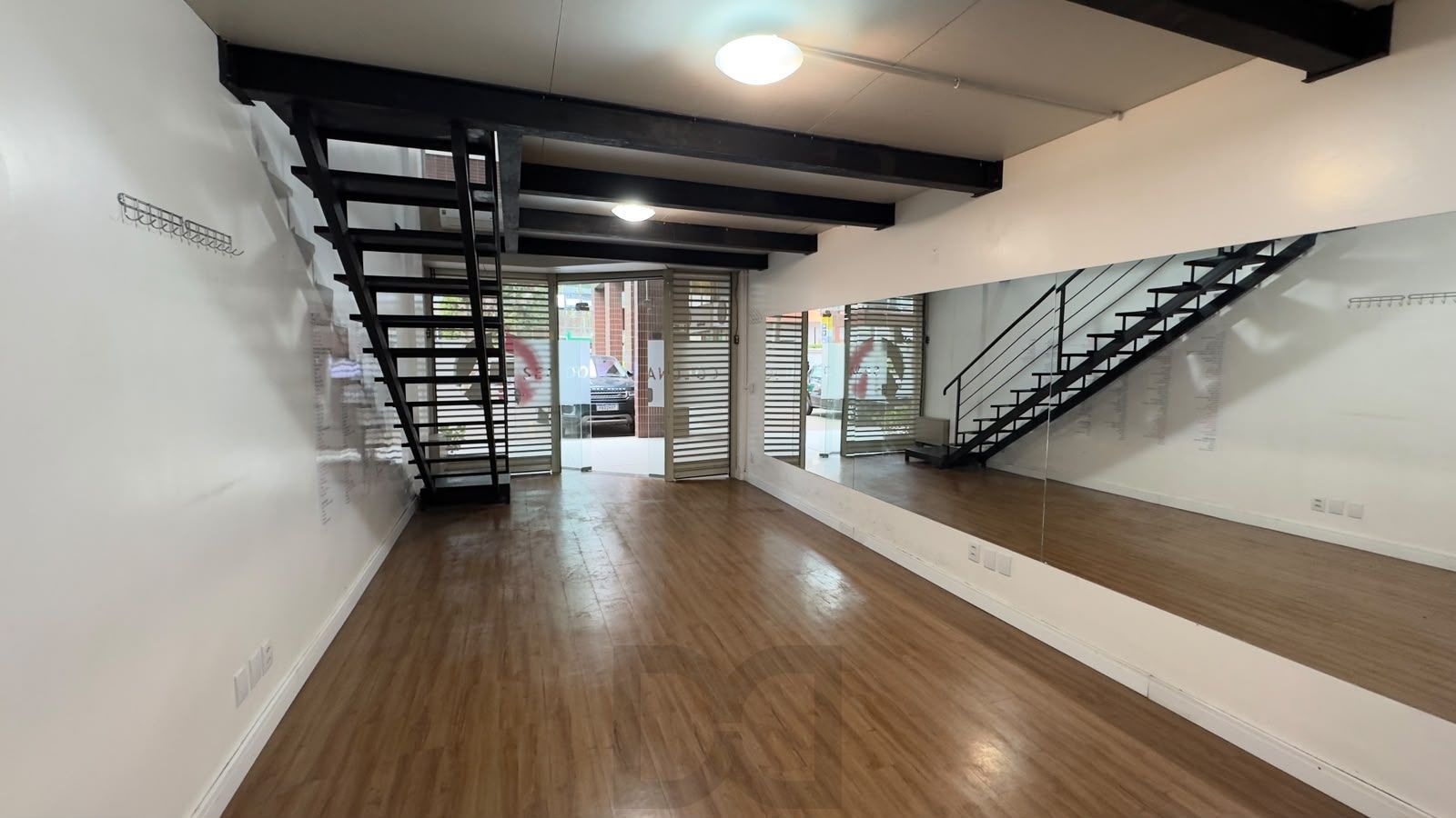 Sala comercial 46m², com mezanino, bairro Tristeza, Shopping Terraços Trade — foto 6