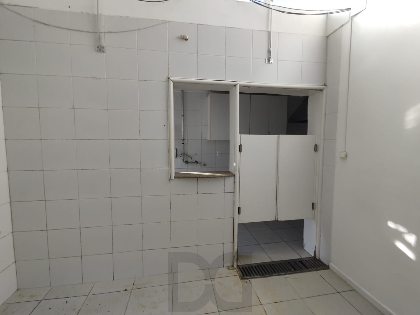 Loja na Tristeza com 360m², 17 vagas, 3 banheiros para locação. — foto 19