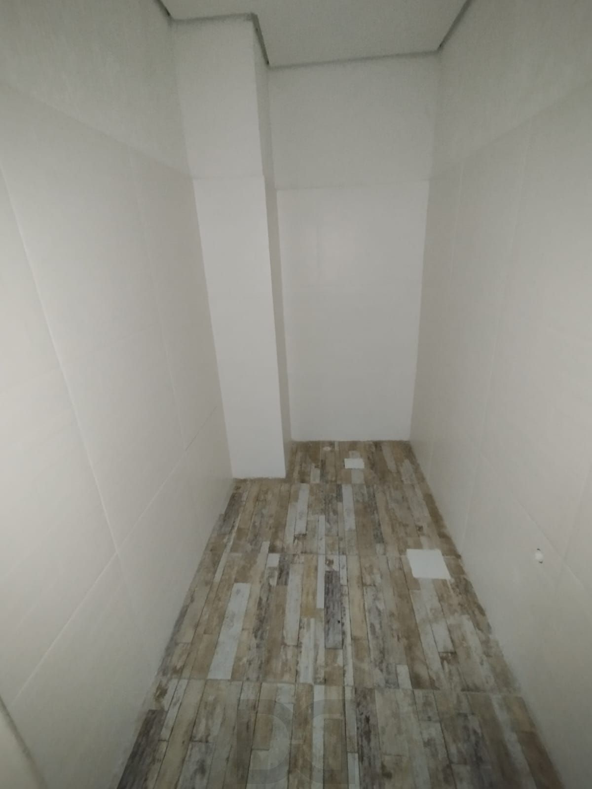 Excelente loja com 400m, 4 banheiros, 3 vagas, mezanino, fácil acesso e grande visibilidade no bairro Tristeza — foto 30