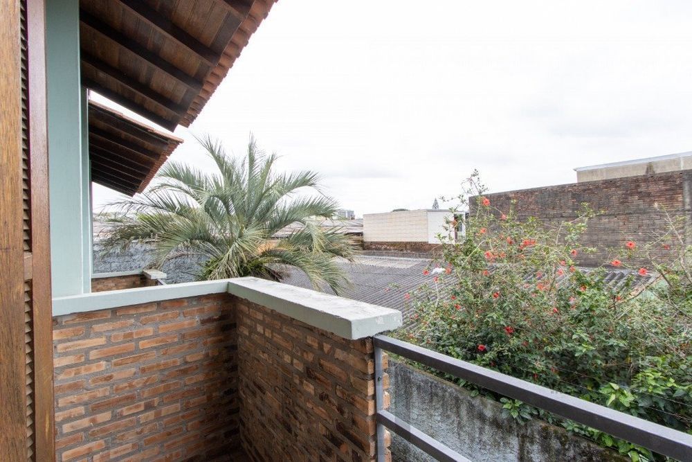 Casa em condomínio com 3 dormitórios, vaga coberta, churrasqueira - Bairro Camaquã — foto 30