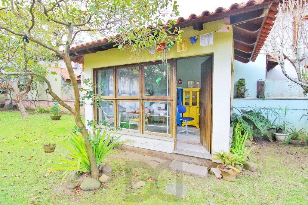 Casa em Porto Alegre, no bairro Jardim Isabel, com 4 dormitório(s), e 4 banheiro — foto 22