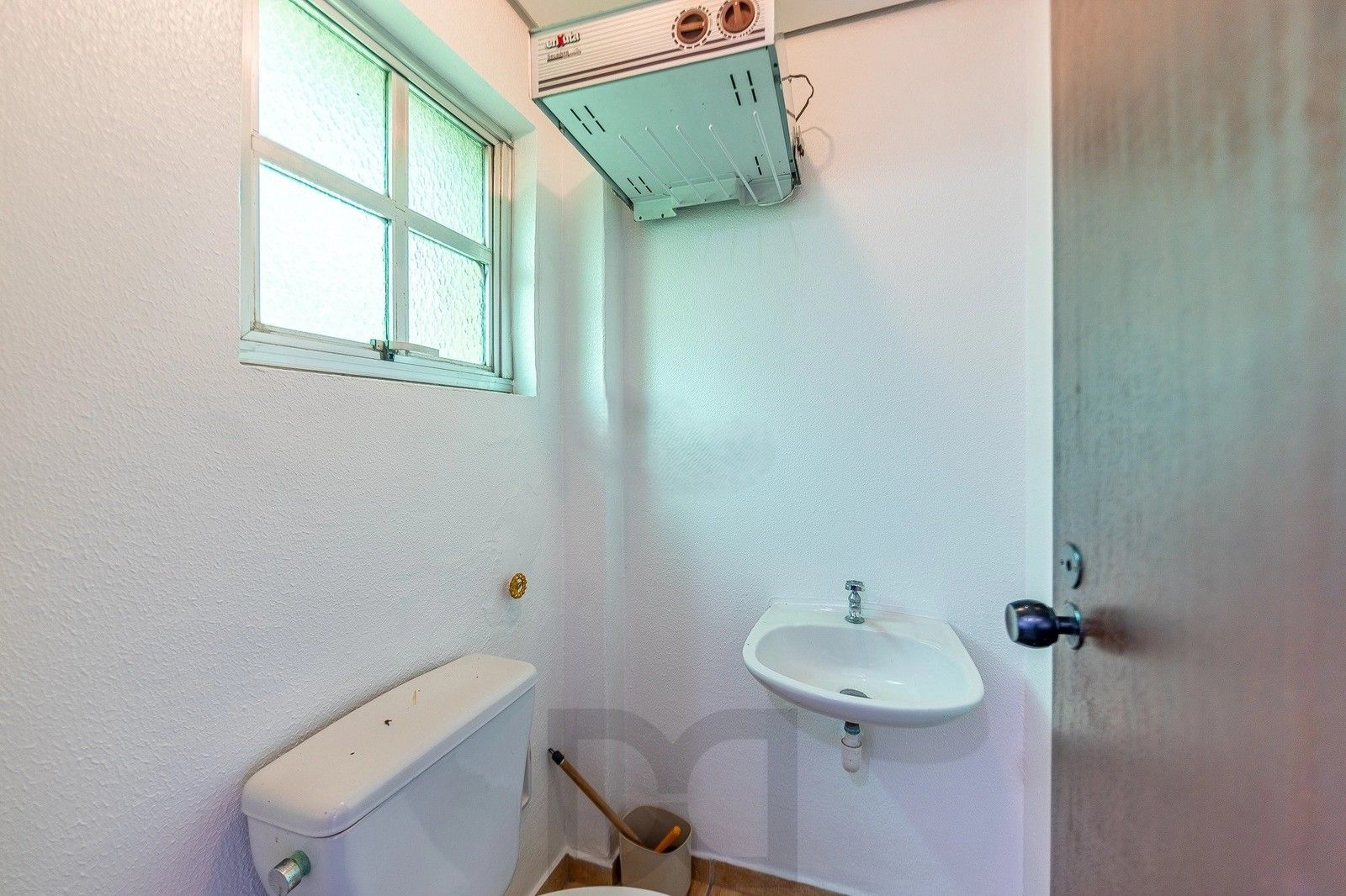 Cobertura duplex com 209,79m² de área privativa, conta com 3 dormitórios, 1 suíte e 2 vagas de garagem. — foto 28