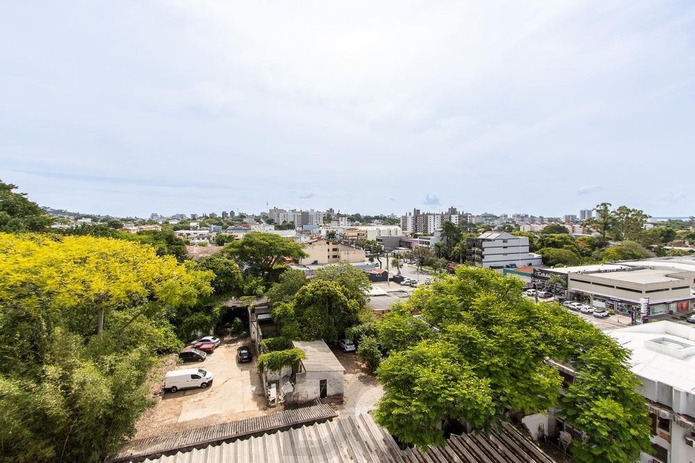 Apartamento de 2 dormitórios com suíte, churrasqueira e infraestrutura completa na Zona Sul de Porto Alegre. — foto 3