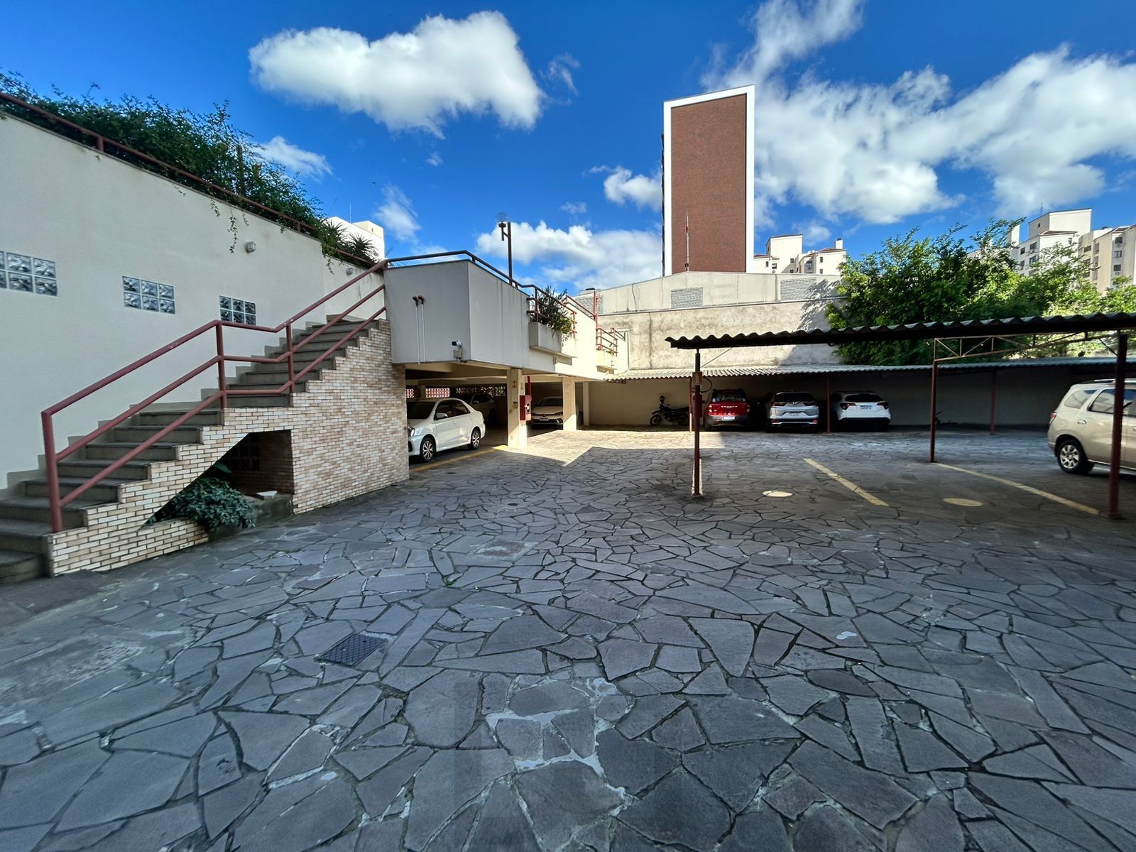 Apartamento 3 dormitórios com 2 vagas em frente ao Zaffari – Tristeza — foto 18
