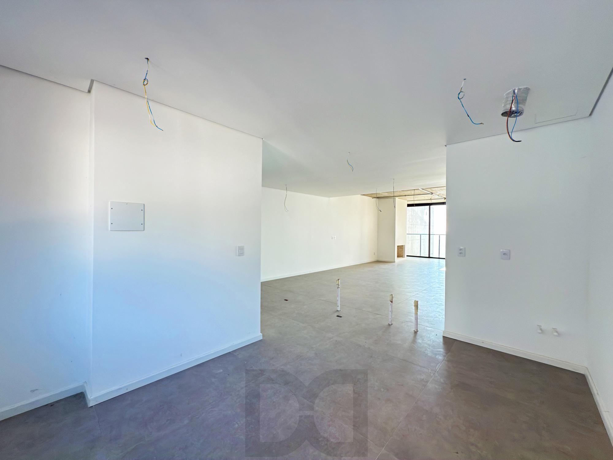Belíssimo apartamento com 230,6m2, 3 suítes e 4 vagas de garagem. Projeto diferenciado e vista deslumbrante para o pôr do sol do Guaíba. — foto 29