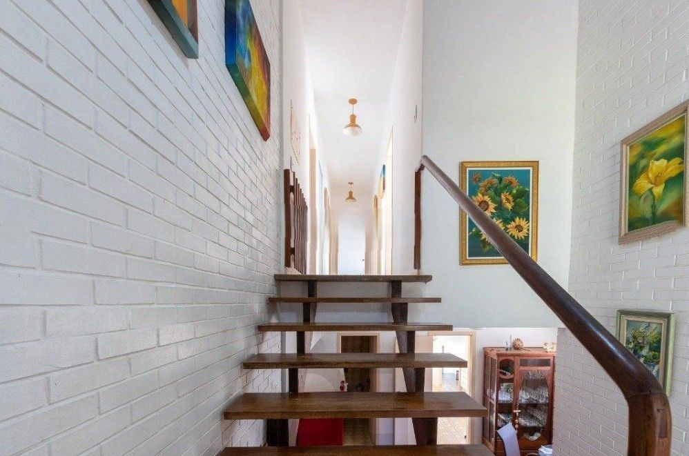 Excelente casa com 5 dormitórios, 2 suítes, 3 vagas de garagem e uma vista perene para o por do sol no Guaiba. — foto 32