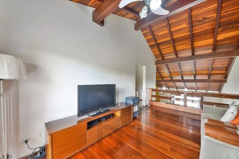 Casa à venda com 280m² | 3 dormitórios | 1 suíte | 2 vagas | Ipanema – Porto Alegre — foto 17
