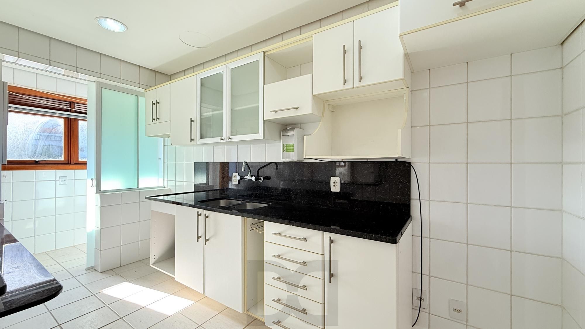 Ótimo apartamento com 3 dormitórios no Bairro Petrópolis — foto 10