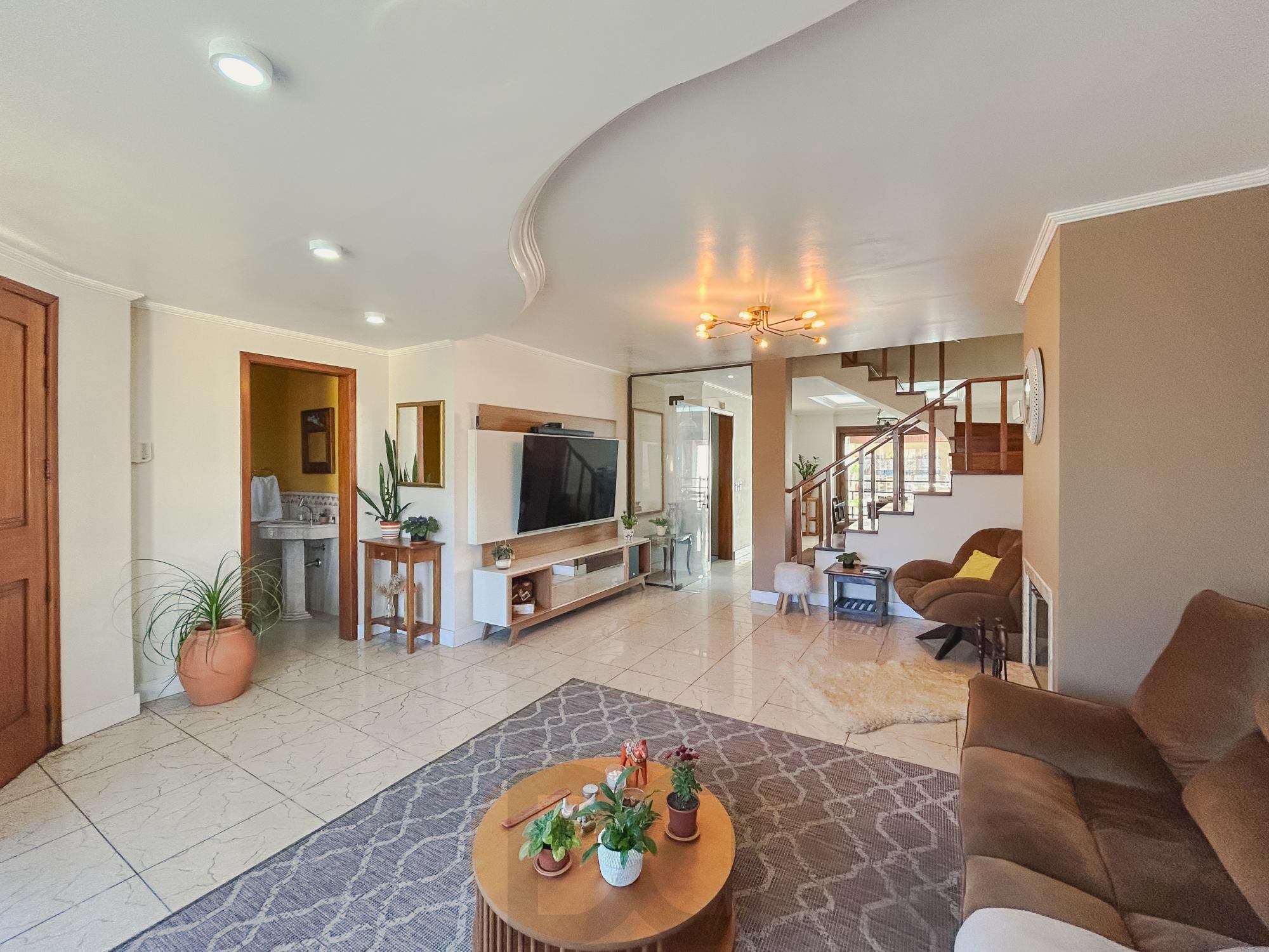 Casa com 4 suítes, piscina e área gourmet no bairro Tristeza. — foto 8