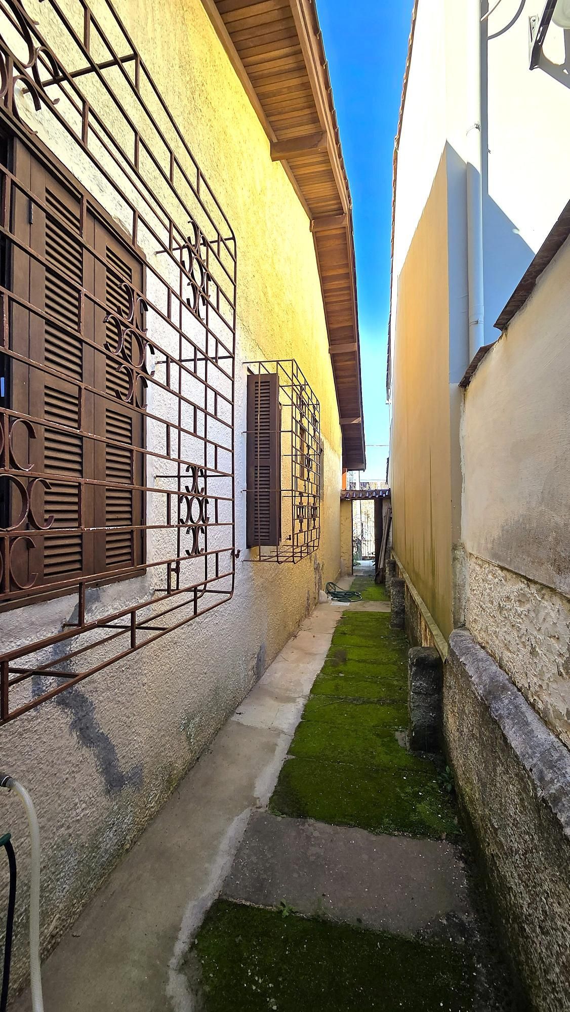 Casa térrea totalmente reformada, com 3 dormitórios, sendo 2 suítes e 2 vagas de garagem. — foto 19