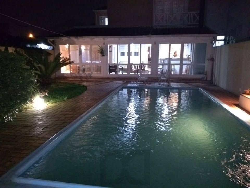 ótimo sobrado com 4 dormitórios, sendo 1 suíte master, pátio com piscina. — foto 16