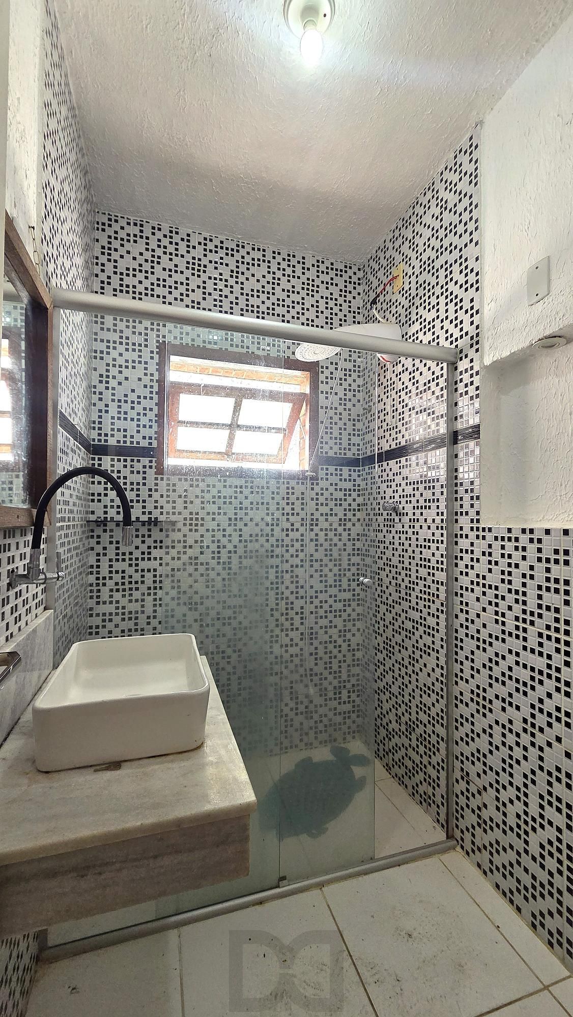 Excelente casa com 160 m² privativos, 4 dormitórios e garagem para 2 carros. — foto 10