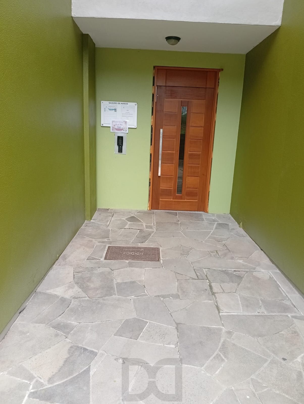Amplo apartamento 02 dormitórios, no Bairro Vila Nova. — foto 5