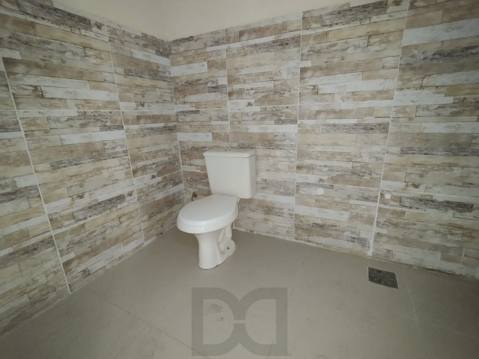 Excelente loja com 400m, 4 banheiros, 3 vagas, mezanino, fácil acesso e grande visibilidade no bairro Tristeza — foto 27