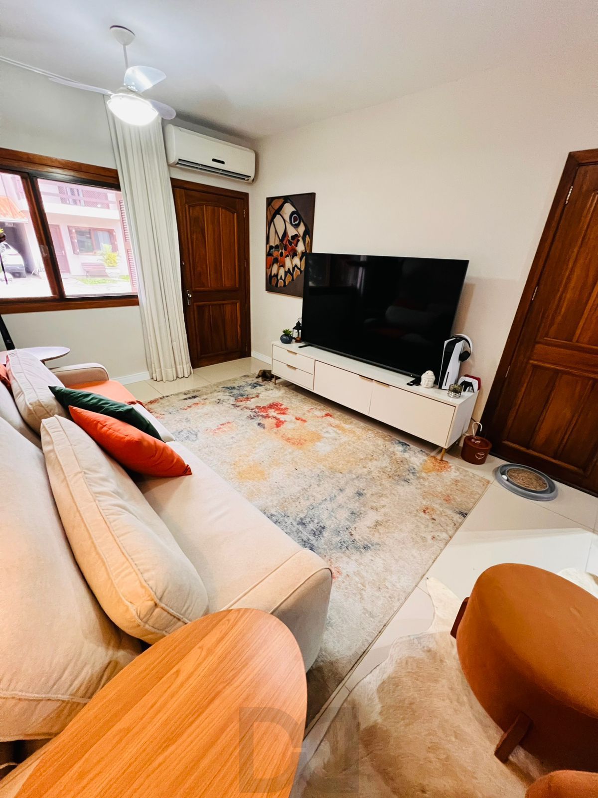 LINDA RESIDÊNCIA COM 3 DORMITÓRIOS NO BAIRRO GUARUJÁ — foto 2