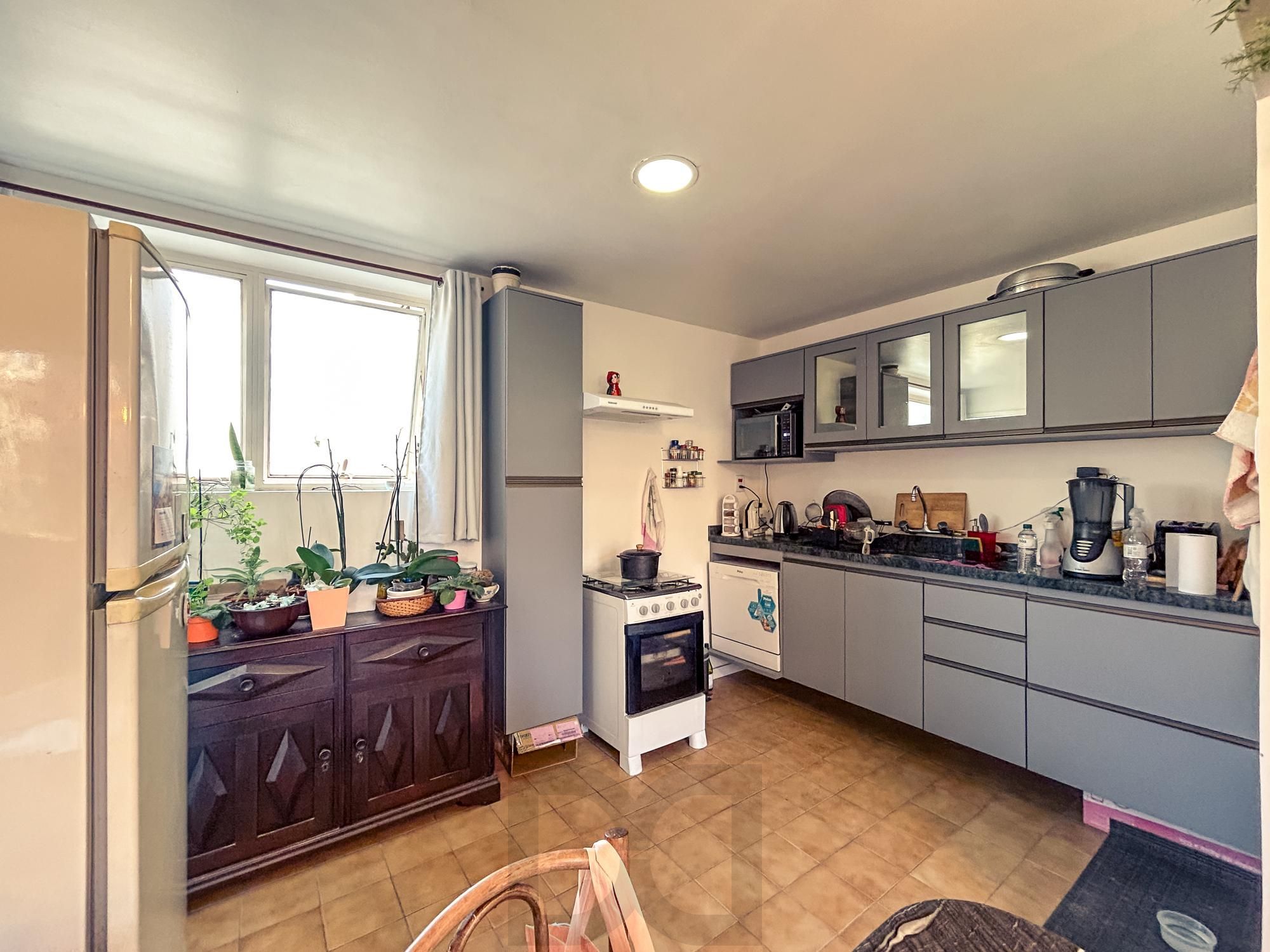 Excelente apartamento com 3 dormitórios no coração do Menino Deus — foto 8