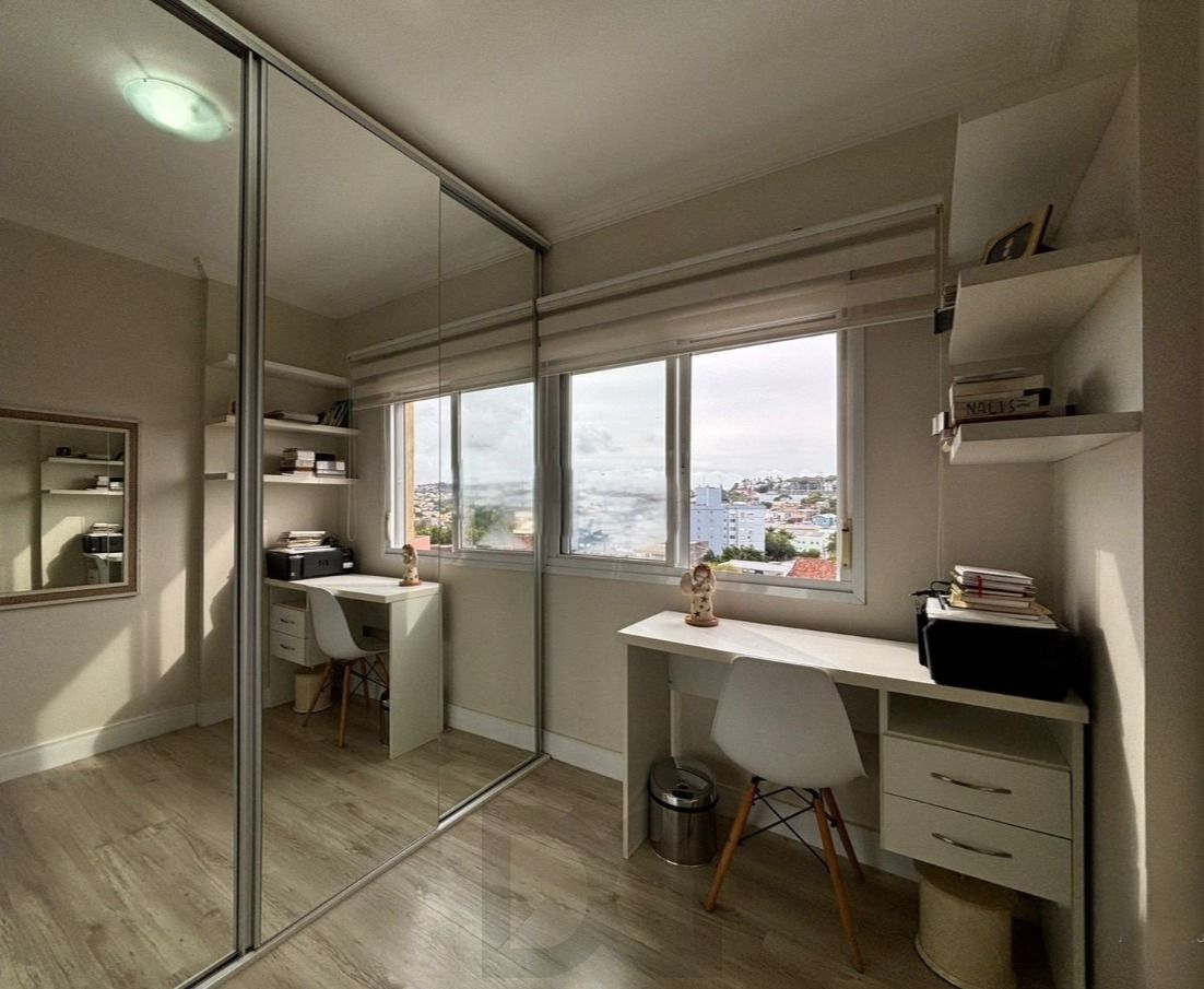Apartamento com 2 dormitórios sendo 1 suíte, com churrasqueira e vaga coberta. — foto 19