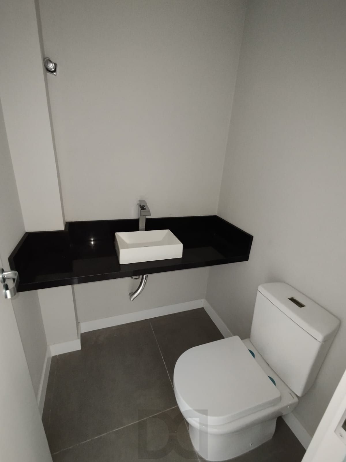 Sobrado 3 quartos, sendo 1 suíte, 2 vagas, churrasqueira, zona sul-POA — foto 34