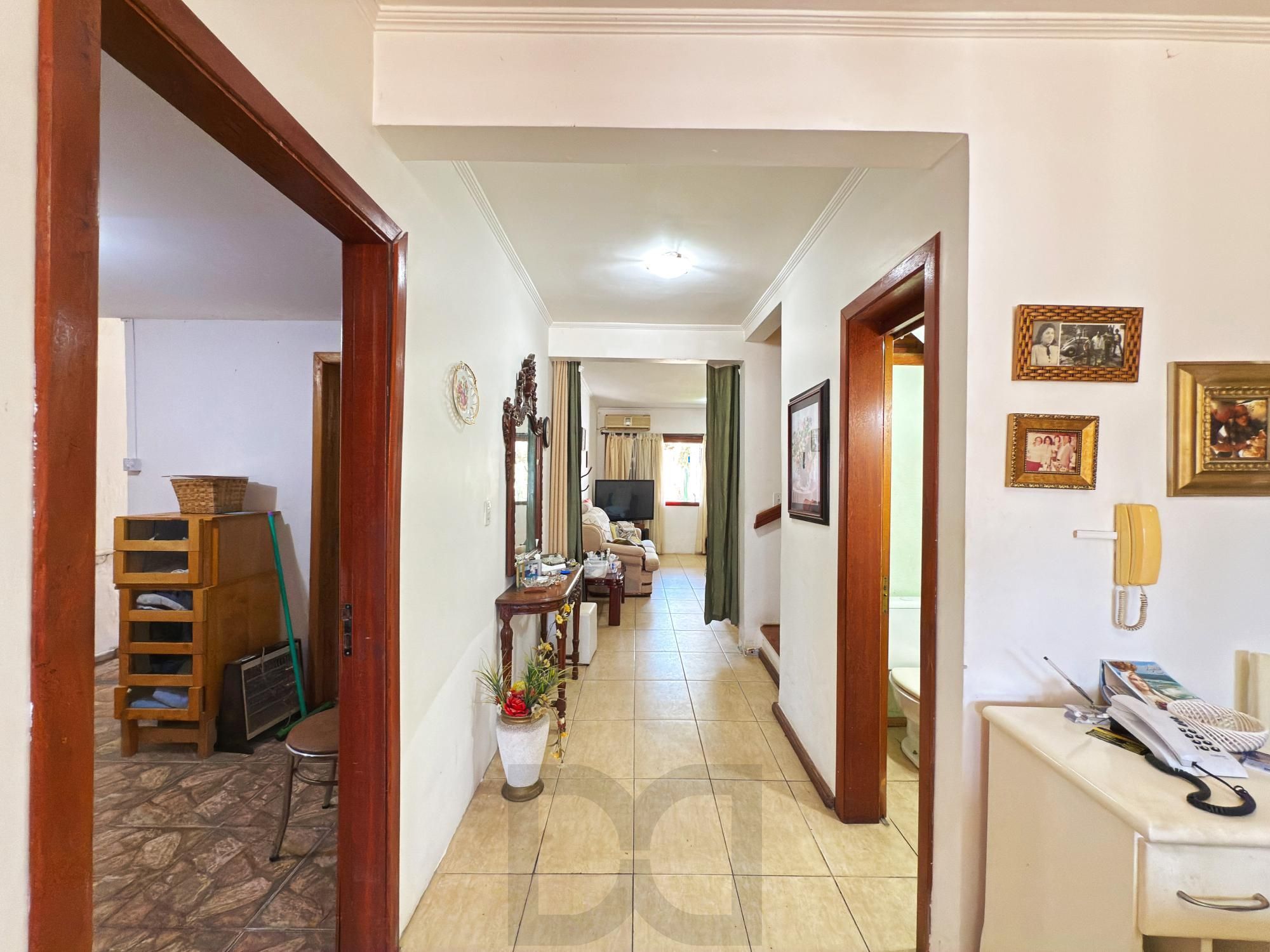 Casa para Venda - 190m², 3 dormitórios, sendo 1 suites, 3 vagas - Nonoai — foto 13